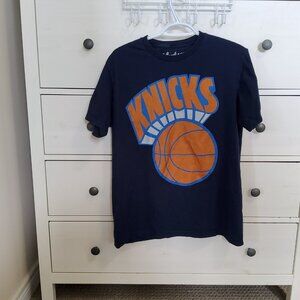 New York Knicks retro logo t shirt - Urban Outfitters